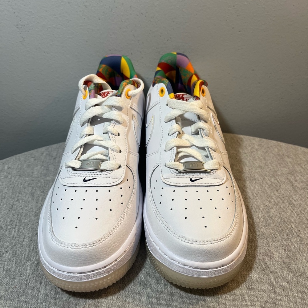 Nike Air Force 1 Low LV8 (GS) Playful Print Shoe Size 7Y/Women 8.5 FN8912-111 - Picture 3 of 10